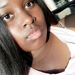 Meet your Posher, Arreyonnia